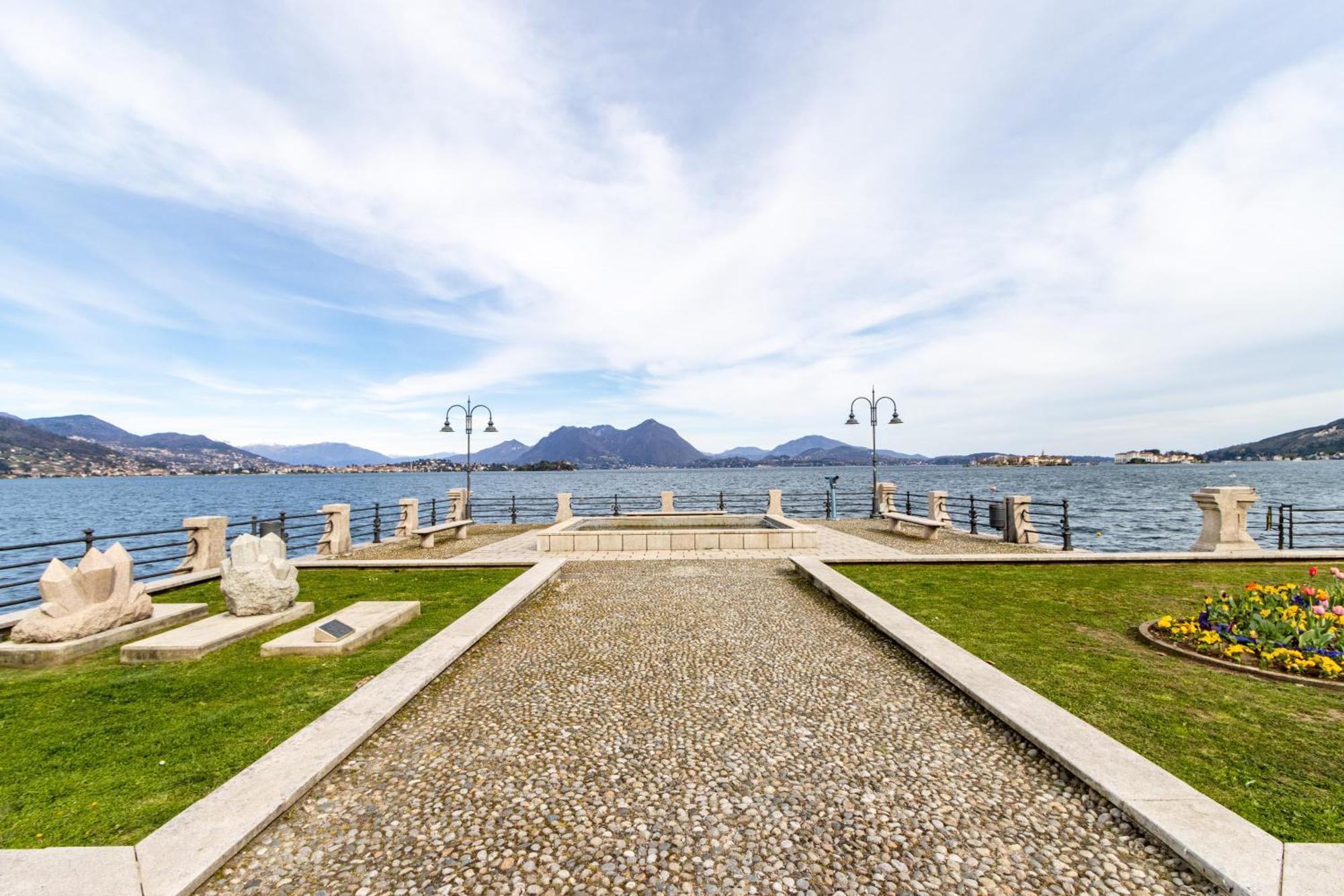 Golden Lake - Luxury Apartment ☆☆☆☆☆ - 100M From The Lake Μπαβένο Εξωτερικό φωτογραφία